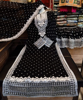 New Arrival Of Asim Jofa Long Shirt Ready to wear!&nbsp;