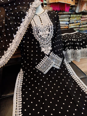 New Arrival Of Asim Jofa Long Shirt Ready to wear!&nbsp;
